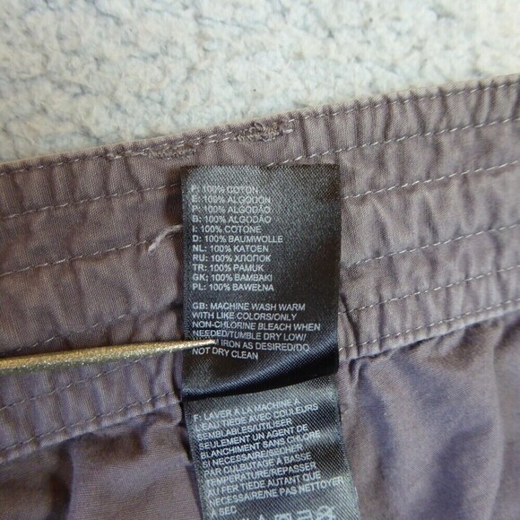 The North Face Shorts Womens 8 Gray Chino Flat Front Cotton Casual Cuffed - Picture 7 of 11